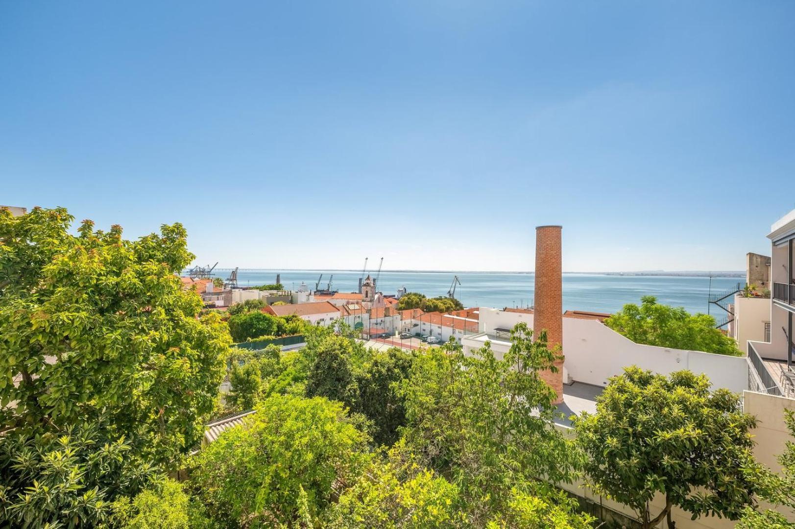 Guestready - A Fantastic View Over Tagus Lisbon